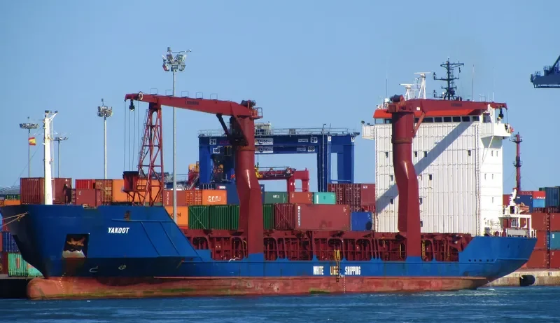 YAKOOT Container Ship IMO 9143790 photo 7