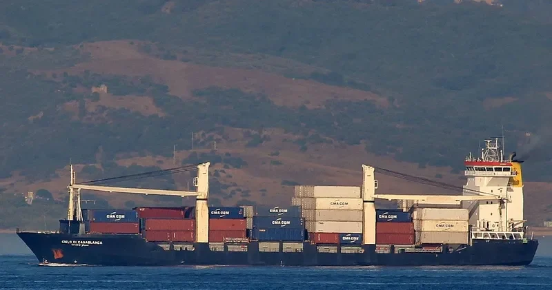 OKEE LILO Container Ship IMO 9143879 photo 5