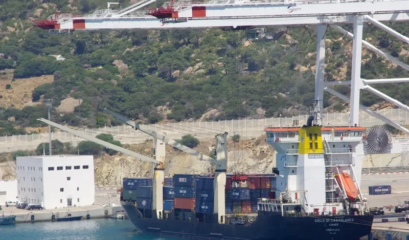 OKEE LILO Container Ship IMO 9143879 photo 7