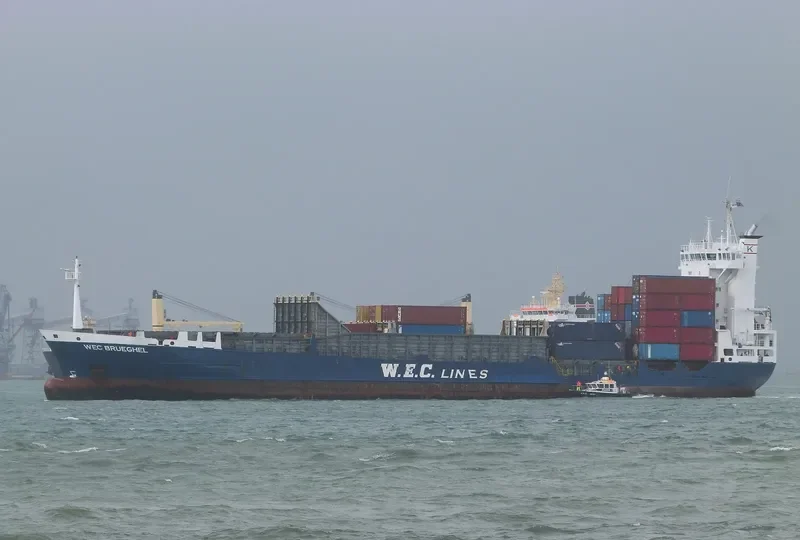 WEC BRUEGHEL Container Ship IMO 9143972 photo 7