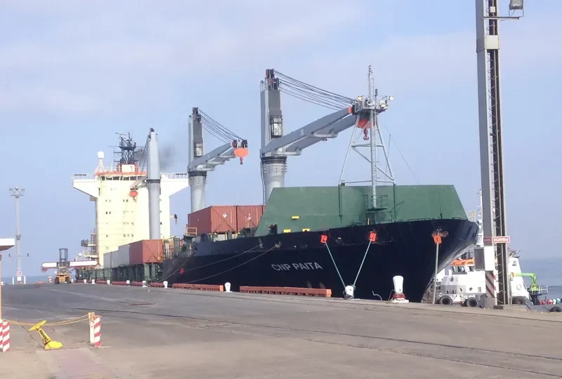 CNP PAITA Container Ship IMO 9144160 photo 9