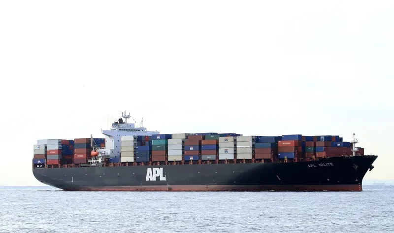 APL IOLITE Container Ship IMO 9144756 photo 6