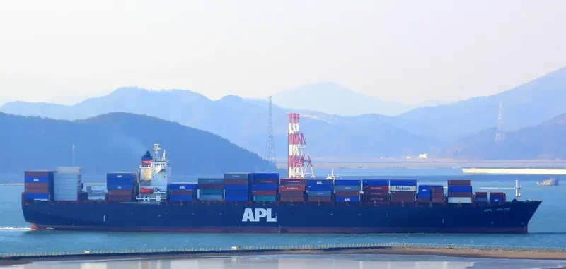 APL IOLITE Container Ship IMO 9144756 photo 9