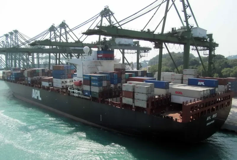 APL IRIS Container Ship IMO 9144768 photo 8
