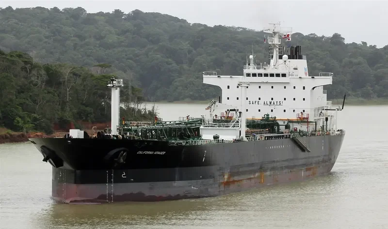 BRENTON REEF Tanker IMO 9144926 photo 7