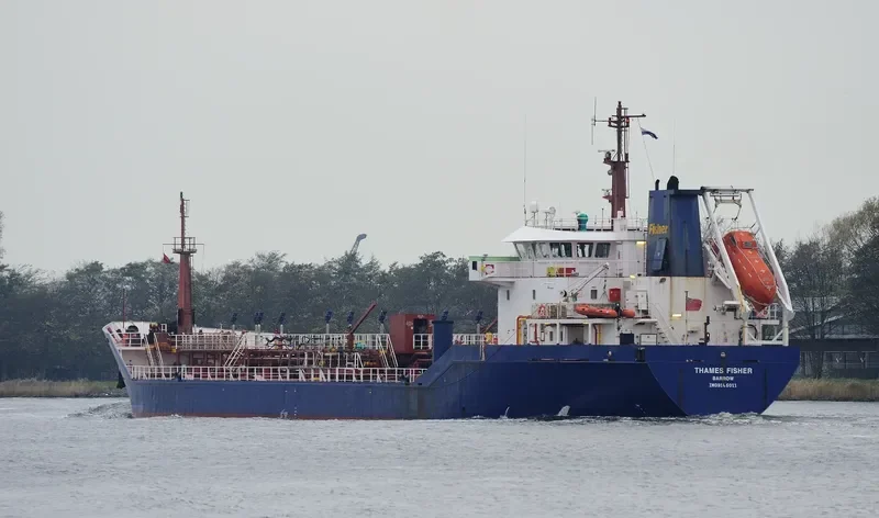 THAMES FISHER Tanker IMO 9145011 photo 3