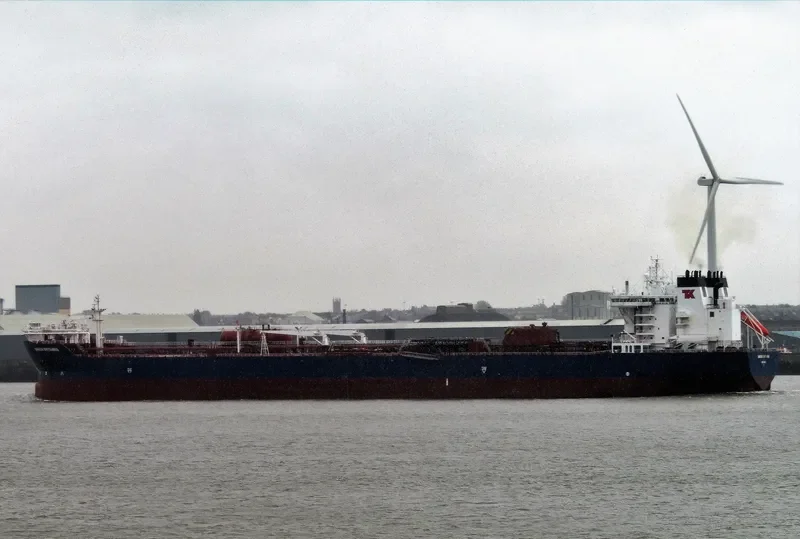 NAVION BRITANNIA Tanker IMO 9145188 photo 5