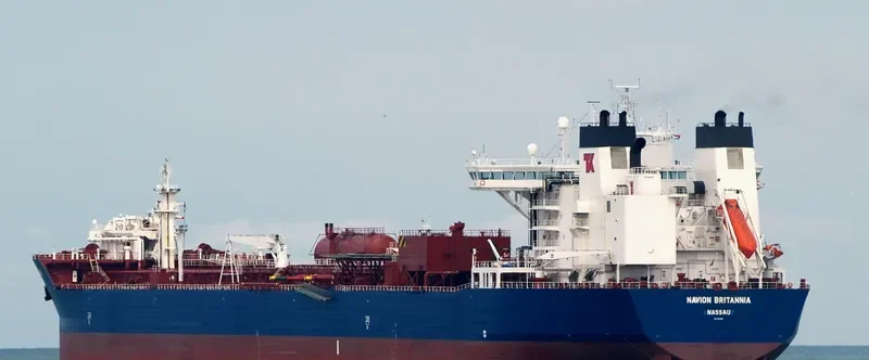 NAVION BRITANNIA Tanker IMO 9145188 photo 8