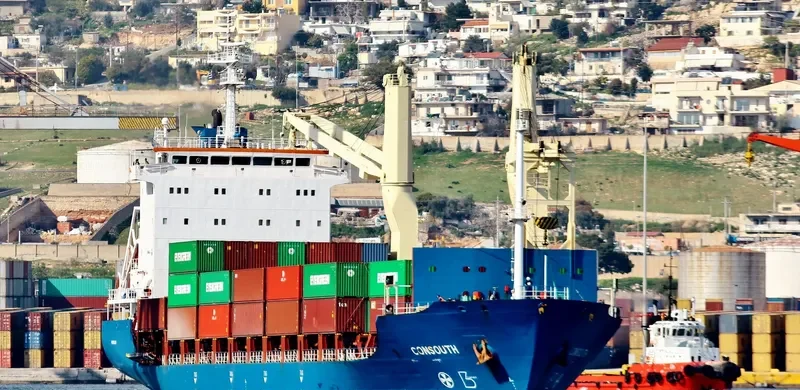 HH SOUTH Container Ship IMO 9145255 photo 4