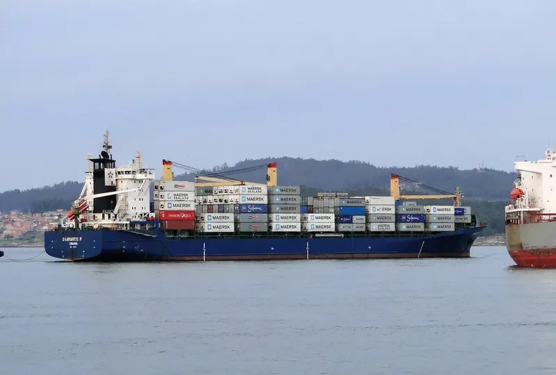 DIAMANTIS P. Container Ship IMO 9146314 photo 5