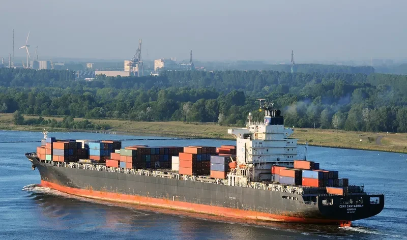 GRANDOUR Container Ship IMO 9147095 photo 4