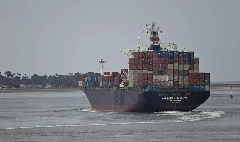 UNITY Container Ship IMO 9147100 photo 8