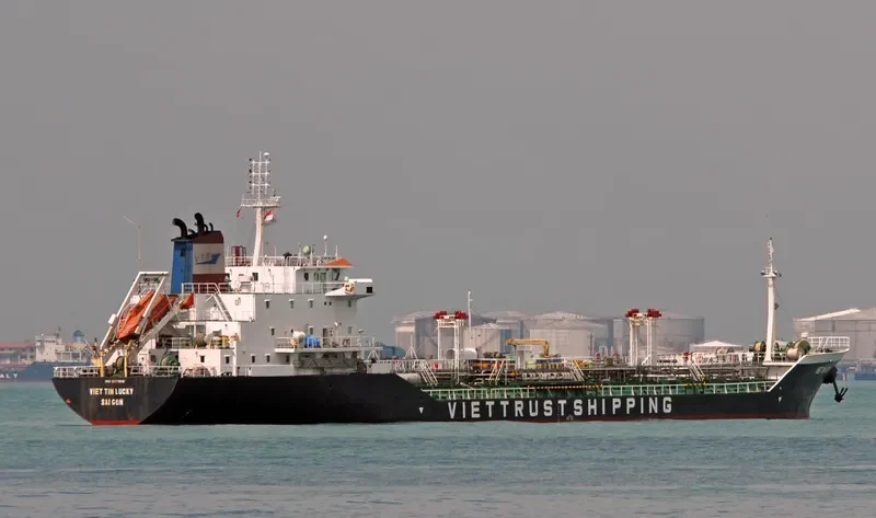 VIET TIN LUCKY Tanker IMO 9147916 photo 7