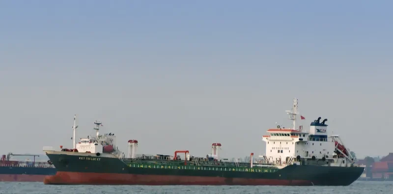 VIET TIN LUCKY Tanker IMO 9147916 photo 10