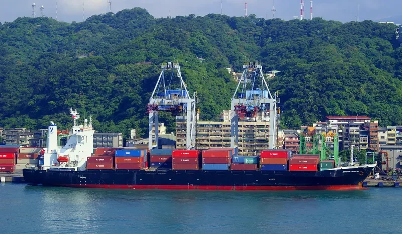 MTT BINTULU Container Ship IMO 9148532 photo 10
