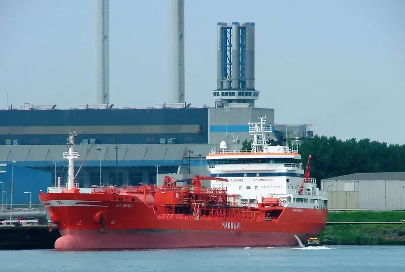 LIA IEVOLI Tanker IMO 9148582 photo 3
