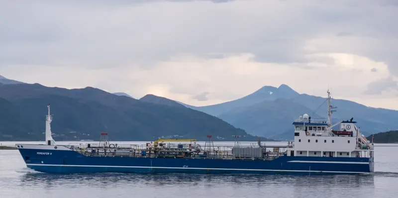 CRYSTALWATER Tanker IMO 9148843 photo 8