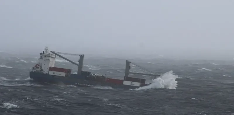 MARIA DA PAZ Container Ship IMO 9150432 photo 7
