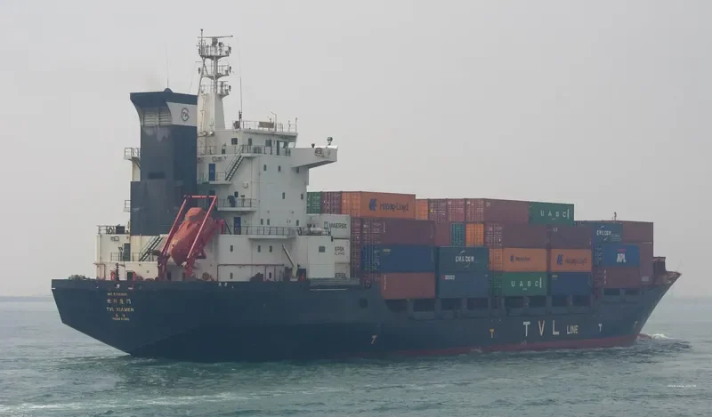TVL XIAMEN Container Ship IMO 9150858 photo 3