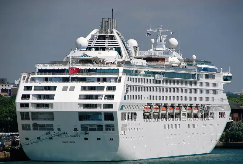 CHARMING Passenger Ship IMO 9150913 photo 4