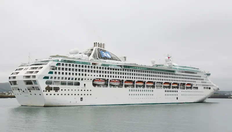 CHARMING Passenger Ship IMO 9150913 photo 9