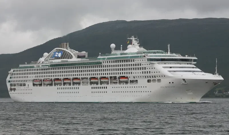 CHARMING Passenger Ship IMO 9150913 photo 10