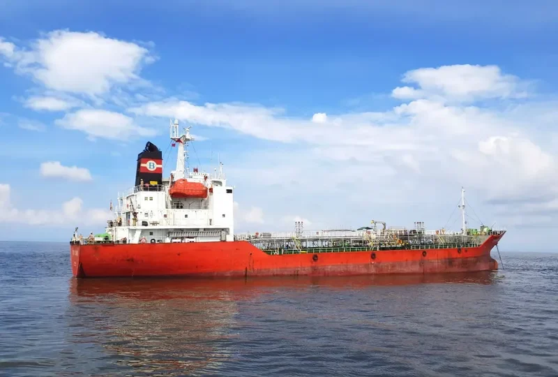 TIRTASARI Tanker IMO 9151125 photo 4