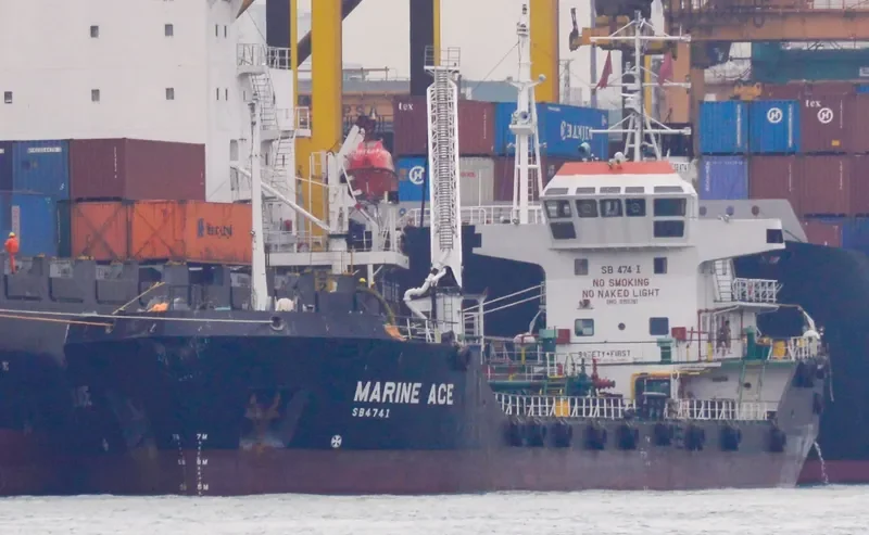 HE XIE HAO Tanker IMO 9151761 photo 4