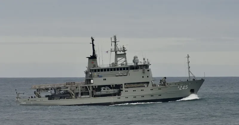 HMAS LEEUWIN General Cargo IMO 9151773 photo 5