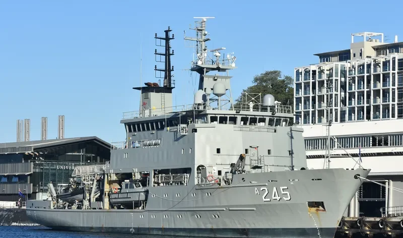 HMAS LEEUWIN General Cargo IMO 9151773 photo 7