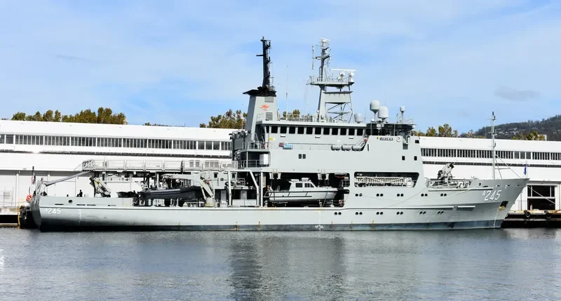 HMAS LEEUWIN General Cargo IMO 9151773 photo 8