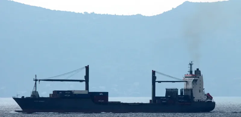 OKEE AUGUST Container Ship IMO 9151864 photo 3