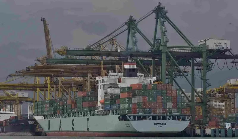 FOWAIRET Container Ship IMO 9152260 photo 7