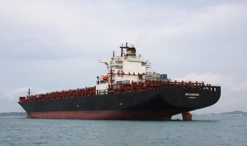 MOZAMBIQUE Container Ship IMO 9152296 photo 2