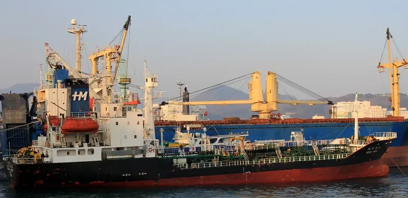 NOAH HANA Tanker IMO 9152569 photo 4
