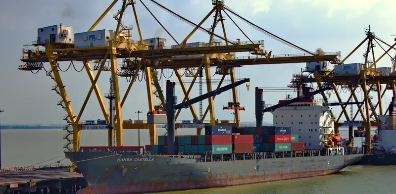 HANSA CASTELLA Container Ship IMO 9152595 photo 4