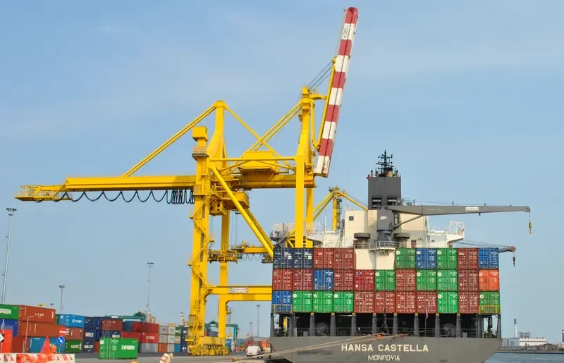 HANSA CASTELLA Container Ship IMO 9152595 photo 8