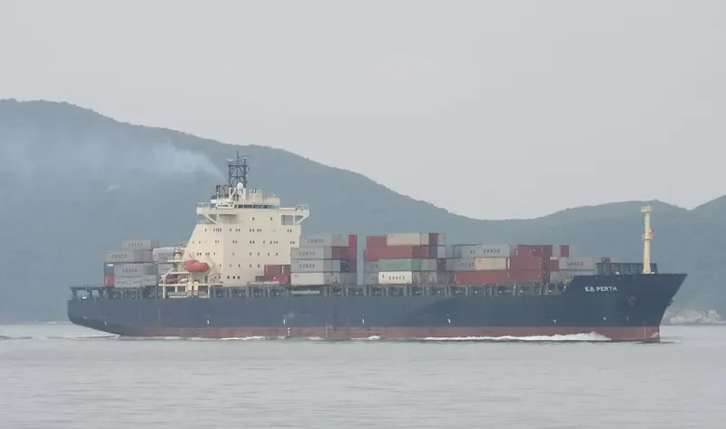 E.R.PERTH Container Ship IMO 9152868 photo 6