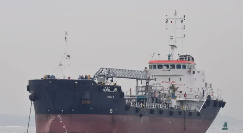 MARINE HARMONY Tanker IMO 9152985 photo 3