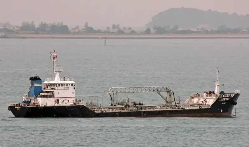 MARINE HARMONY Tanker IMO 9152985 photo 4