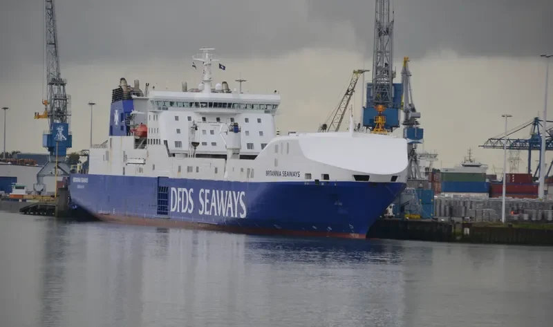 BRITANNIA SEAWAYS Ro-Ro IMO 9153032 photo 9