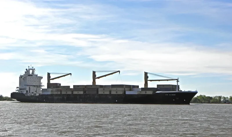 UTE OLTMANN Container Ship IMO 9153408 photo 7