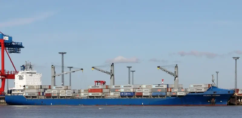 ATLANTIC VOYAGER Container Ship IMO 9153410 photo 2