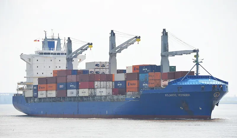 ATLANTIC VOYAGER Container Ship IMO 9153410 photo 8