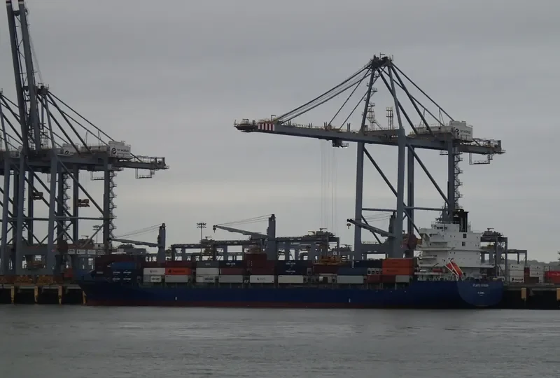 ATLANTIC VOYAGER Container Ship IMO 9153410 photo 9