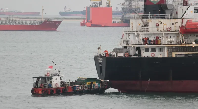BINTULU Tanker IMO 9153733 photo 2