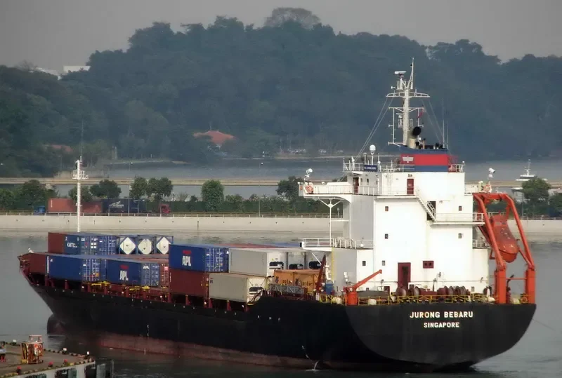 MERATUS KUPANG Container Ship IMO 9155511 photo 3