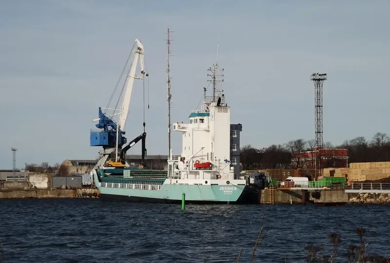 BERKBORG Container Ship IMO 9155872 photo 7