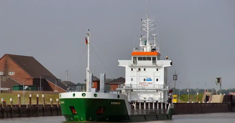 LOTTALAND General Cargo IMO 9155975 photo 8