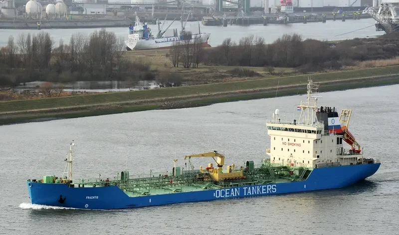 OLIVIA Tanker IMO 9156486 photo 3